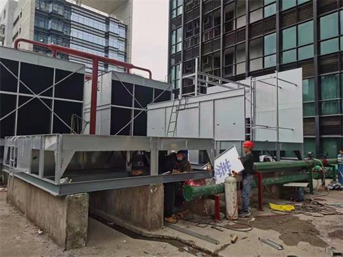 搬運冷卻塔要注意一些問題(冷卻塔的工作原理和冷卻過程)