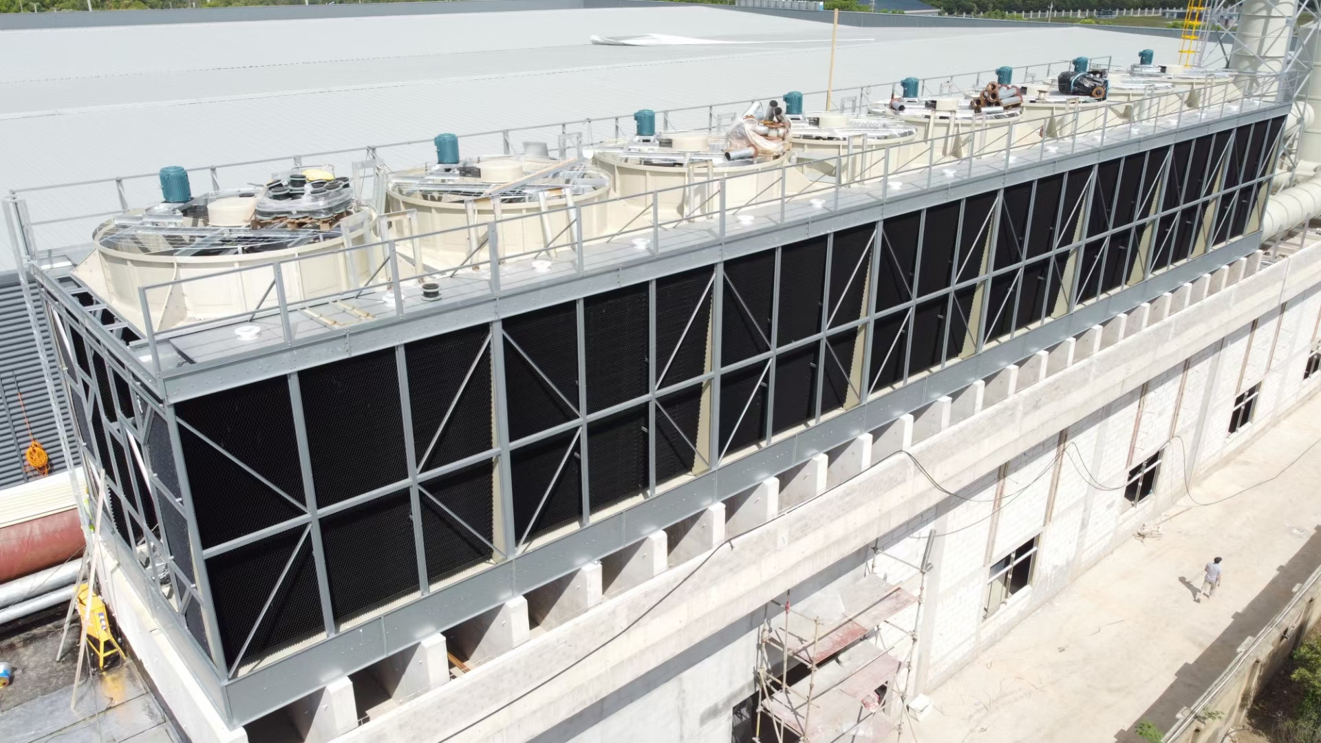 閉式冷卻水塔平衡管是啥?(防凍型閉式冷卻水塔)